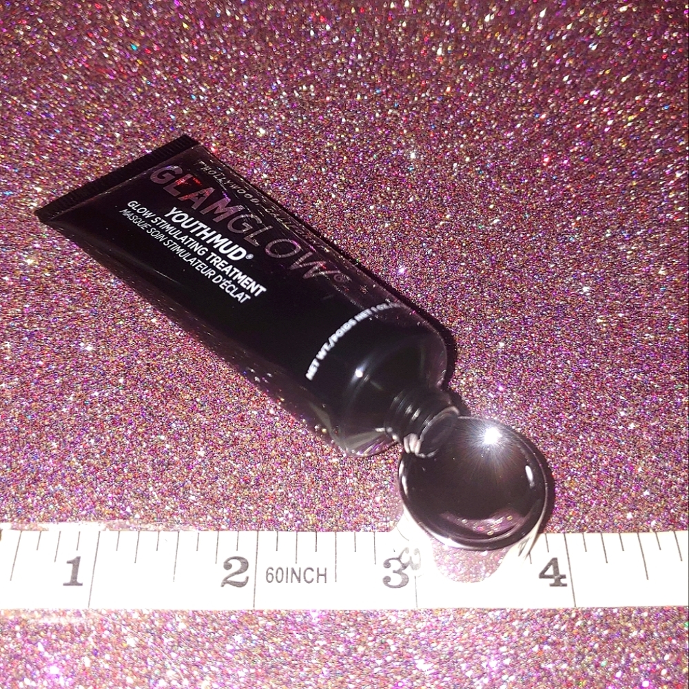 Youthmud Glow Stimulating Treatment Mask Glamglow
